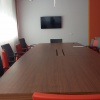 Международная школа Казани, комплексное оснащение мебелью, стол для переговоров, стеклянная маркерная доска